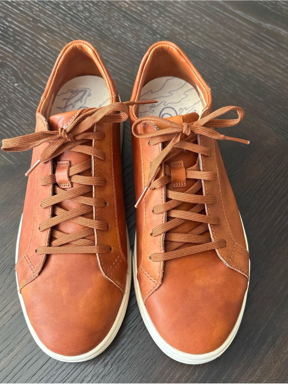 OluKai Men's Kahu Pahaha Cognac Brown Lace Up Shoes Like new Sz 9